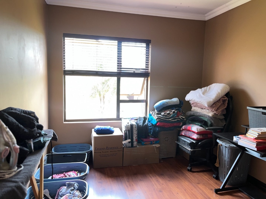 To Let 4 Bedroom Property for Rent in Melodie North West